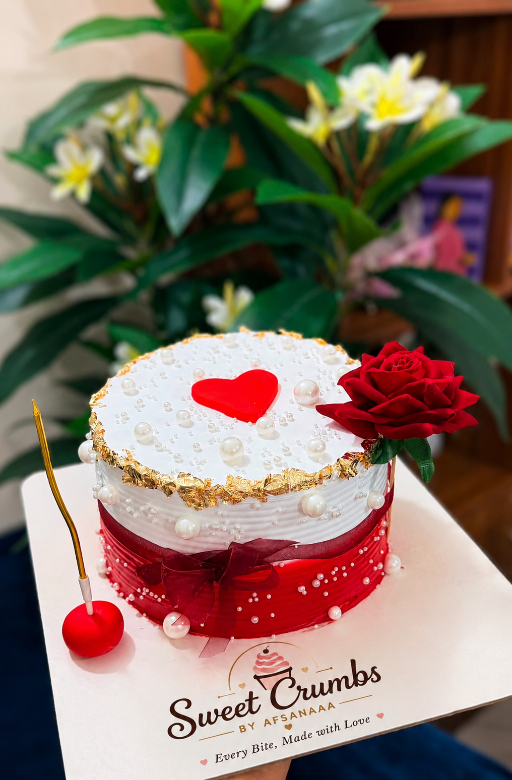 Red Rose Love & Pearl Cake