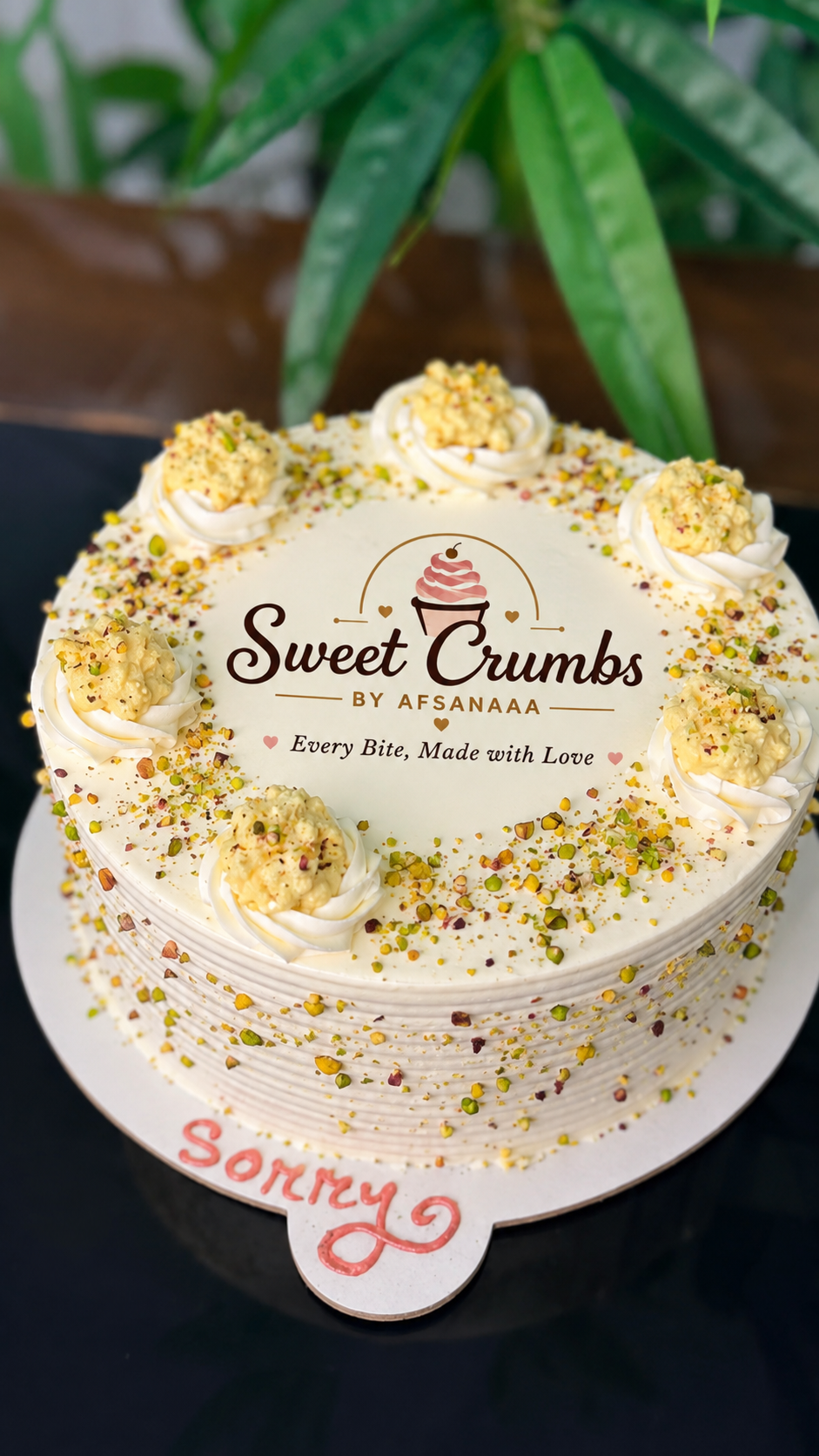 Premium Pistachio Cream Cake