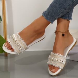 Women’s Pearl Buckle Flat Sandals