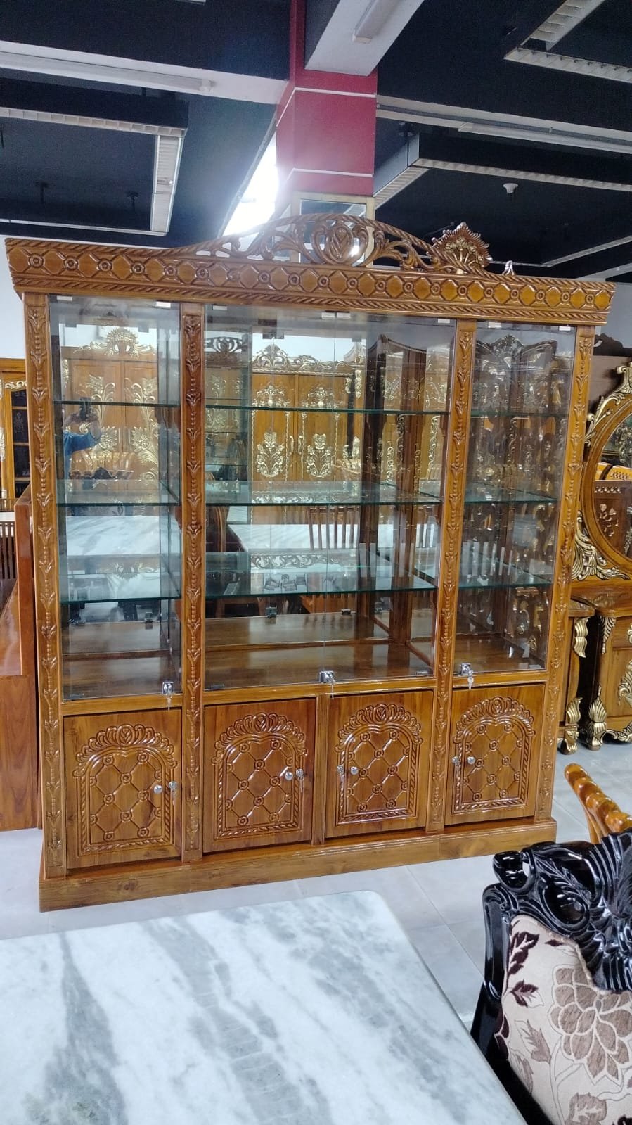 Royal Teak-Gamari Display Cabinet